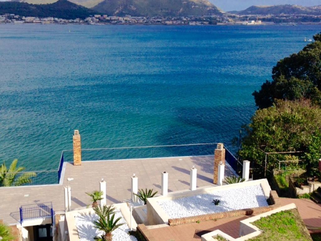 Castello Apartment Bacoli Δωμάτιο φωτογραφία